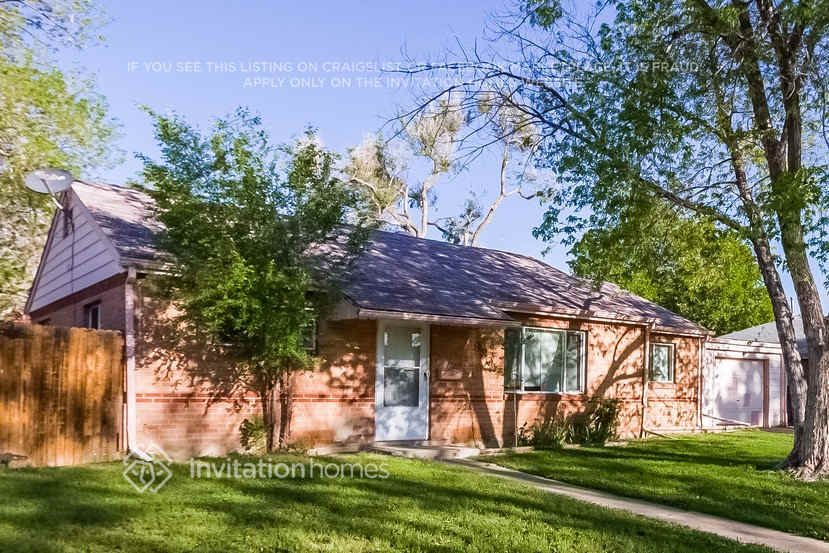 Building Photo - 9301 Lillian Ln