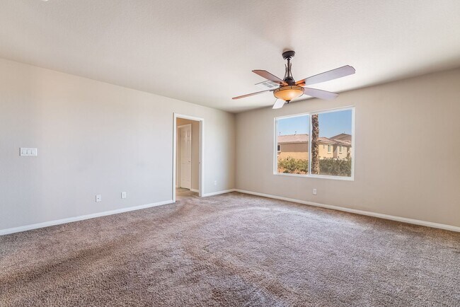 Building Photo - Upgraded Tri-Level Home on a Cul-de-Sac Lot in Southwest