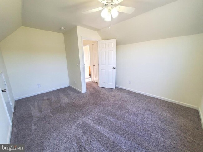 Building Photo - 110 Duck Creek Ln