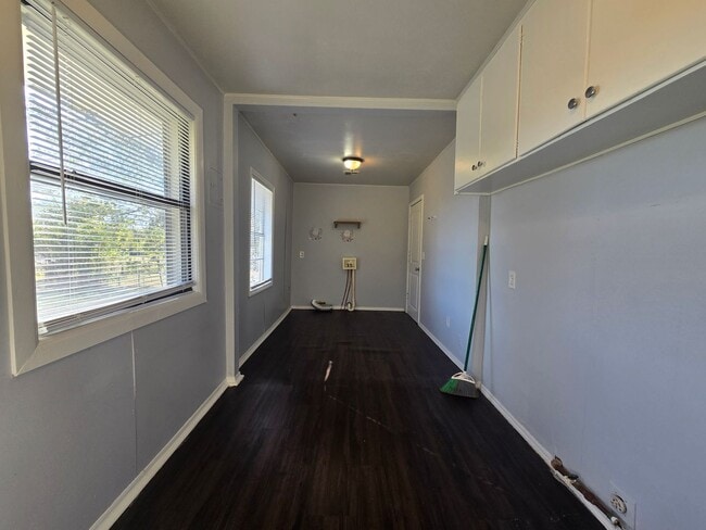 Building Photo - 2 bed, 1 bath in Shawnee, OK!