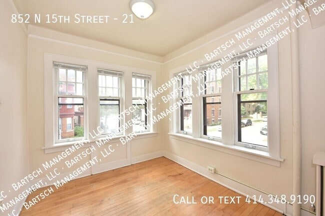 Building Photo - 852 N 15th St