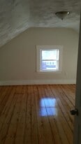 Building Photo - 17 Perrin St