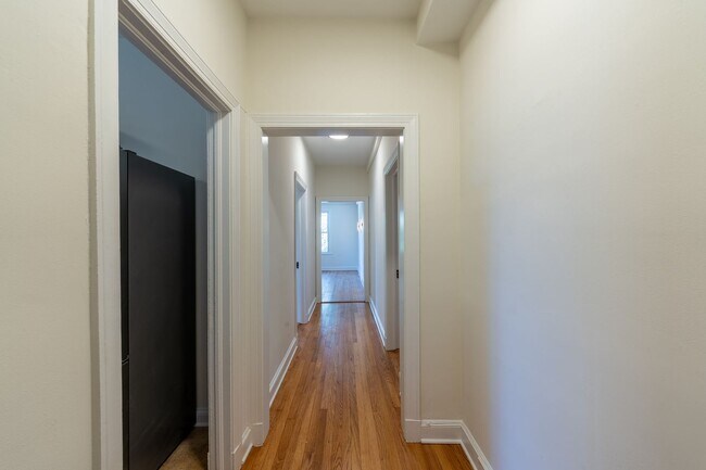 Building Photo - 2-Bedroom plus Office/Den, 1-Bathroom Apartment with Porch near JHU