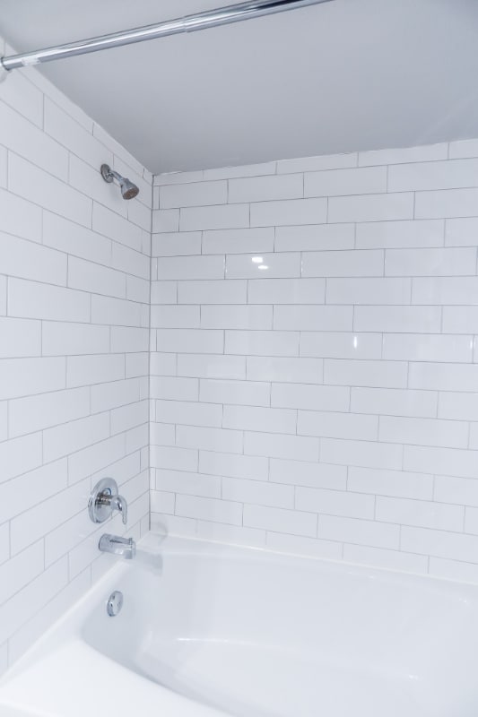 Building Photo - 8614 W Berwyn Ave