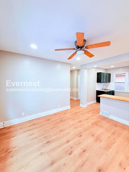 Building Photo - 5133 Whitfield St