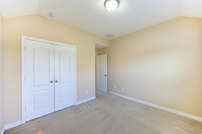 Building Photo - 15615 Lavender Bay Ln