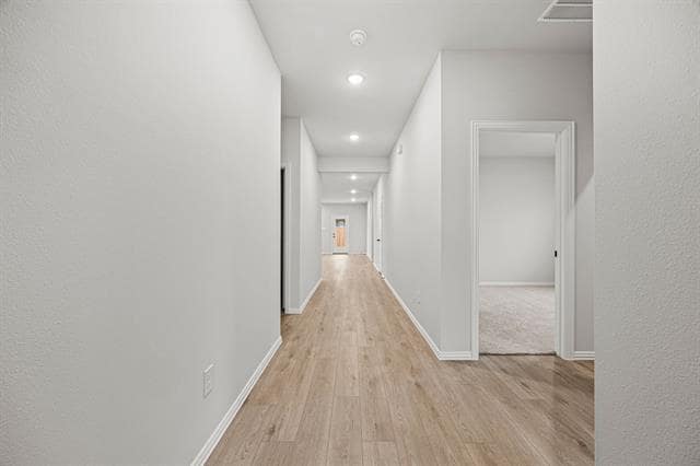 Building Photo - 3204 Royal Frst Dr