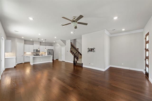 Building Photo - 1323 Bailey Ln
