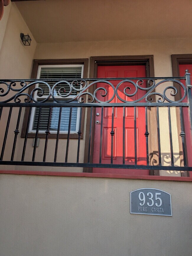 Building Photo - 935 E Divisadero St