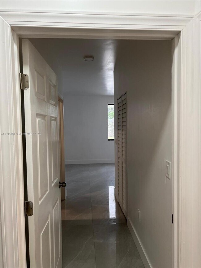 Building Photo - 21831 SW 109th Ct