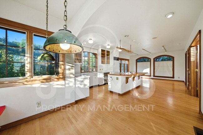 Building Photo - 6538 Gwin Rd