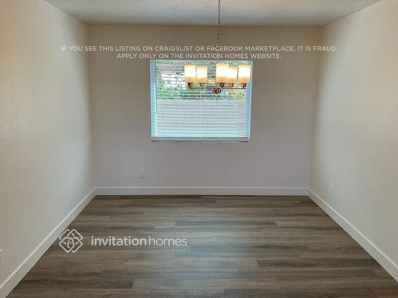 Building Photo - 3320 Twin Bridges Ct
