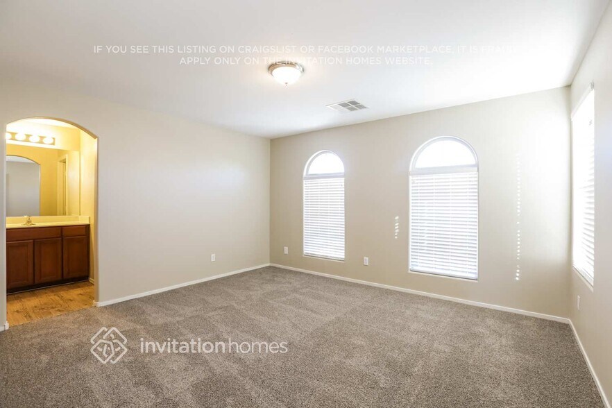 Building Photo - 8117 RedBud Vine St