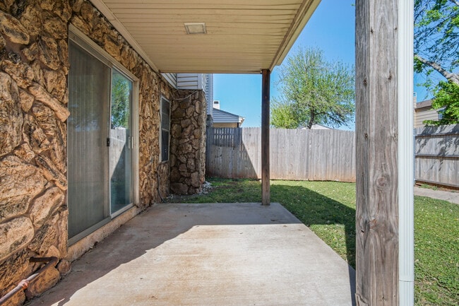 Building Photo - 3621 Wynn Cir