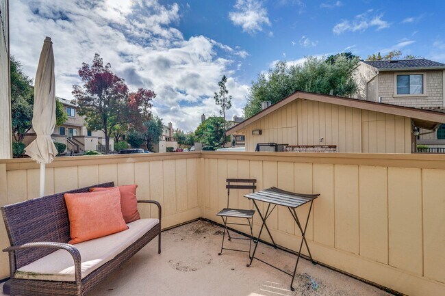 Building Photo - Welcome Home!!! - Modern and Spacious Gem!...