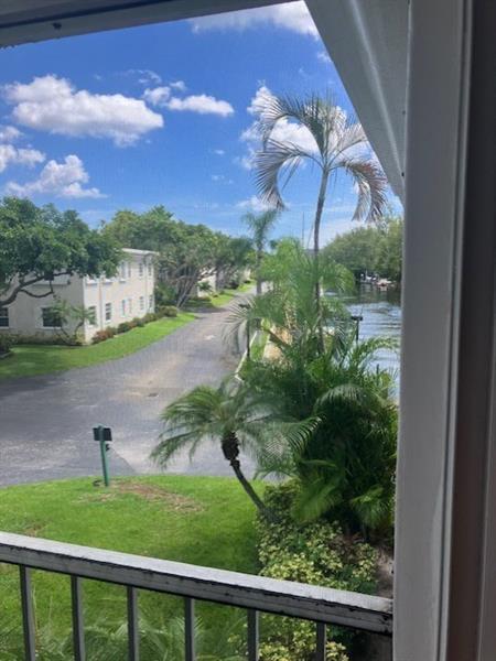 Building Photo - 6329 Bay Club Dr