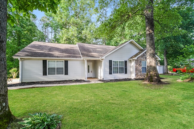 Building Photo - Fantastic 3bd/2ba home! Let yourself in!