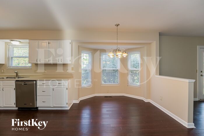 Building Photo - 9742 Coventry Ct