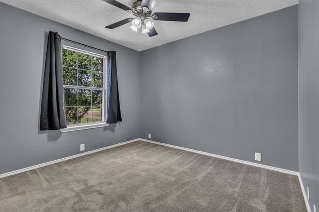 Building Photo - 901 Greenbend Dr