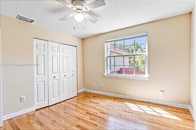 Building Photo - 11085 Neptune Dr