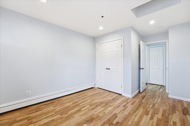 Building Photo - 600 Jefferson St