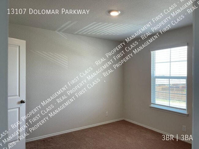 Building Photo - 13107 Dolomar Pkwy