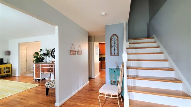 Building Photo - Premium Renovation Inside a Wonderfully Sp...