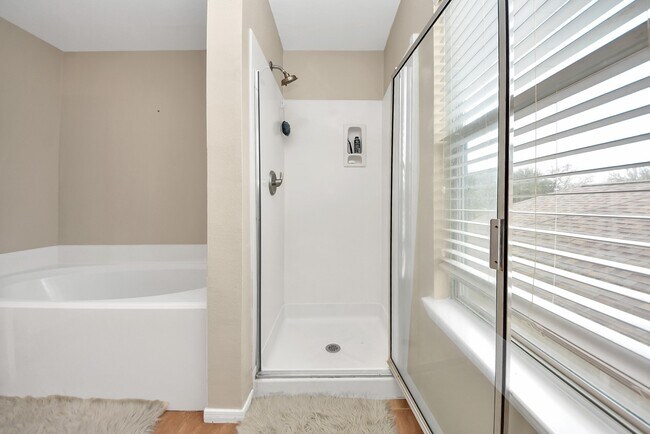 Building Photo - 20626 Sycamore Crest Ln