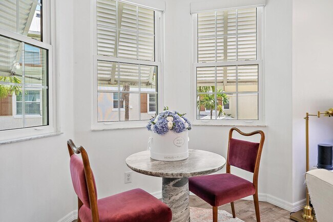 Building Photo - 1522 Limetree Bay Ave