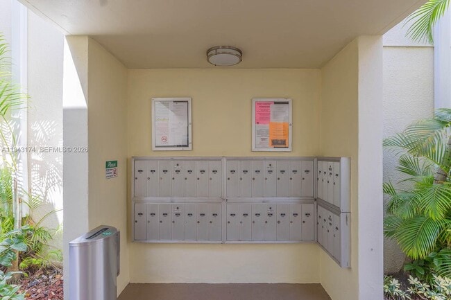 Building Photo - 20291 NE 30th Ave