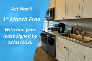 Building Photo - 938 E Amelia Ave