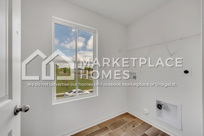 Building Photo - 5030 Pike Lp
