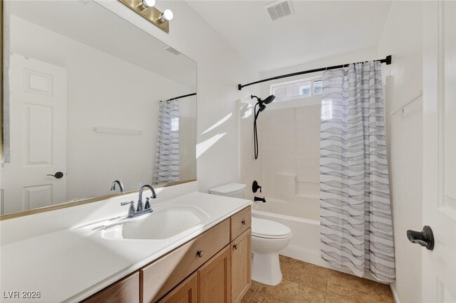 Building Photo - 226 Nautical St