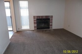 Living Room - Raintree Apartments