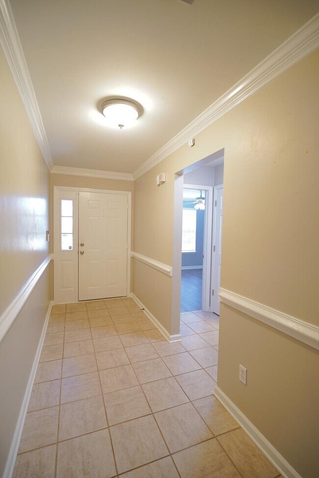 Building Photo - 731 Ty Ty Rd