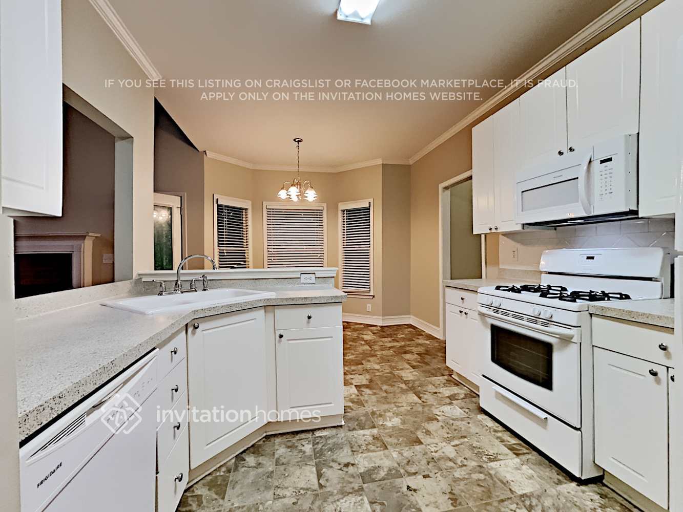 Building Photo - 4559 Silver Peak Pkwy