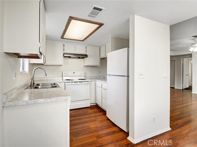 Building Photo - 51225 Eisenhower Dr