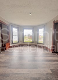 Building Photo - **MOVE IN SPECIAL $200 SECURITY DEPOSIT**