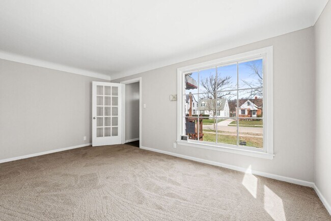Building Photo - 26950 Mallard Ave