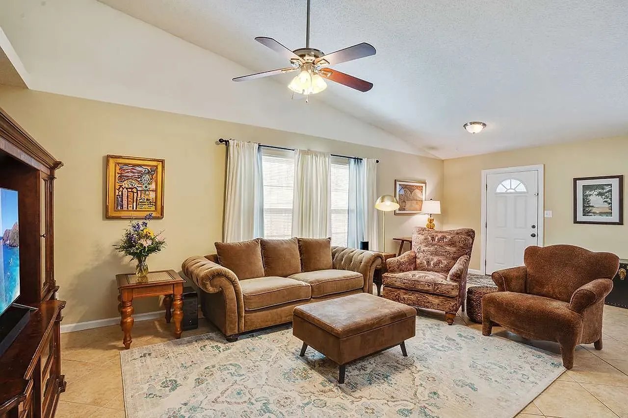 Building Photo - 3498 Chatelaine Ct