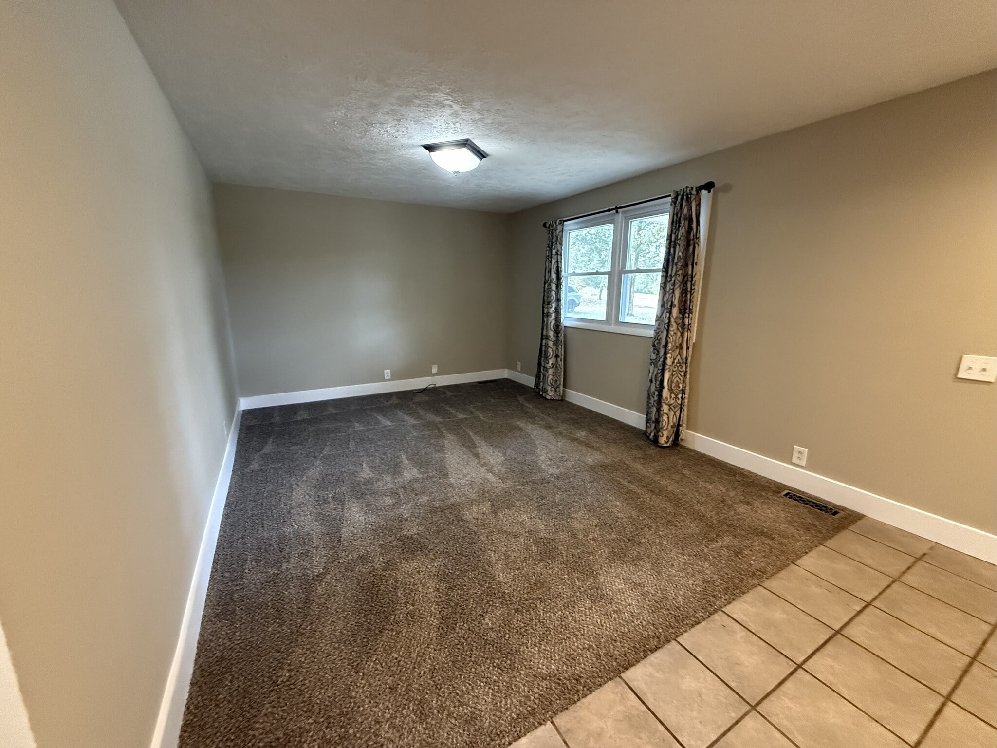 Building Photo - 9073 Almaville Rd