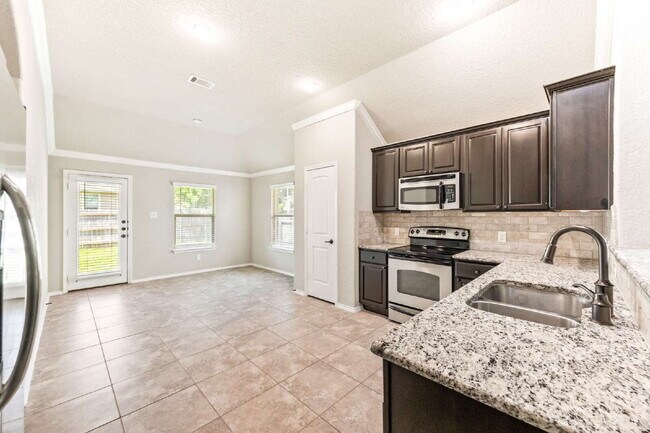 Building Photo - 209 Rawhide Way