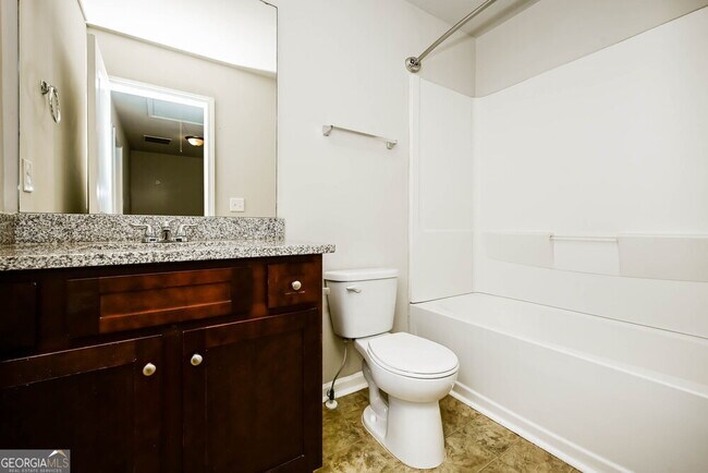 Building Photo - 3281 Pennington Dr