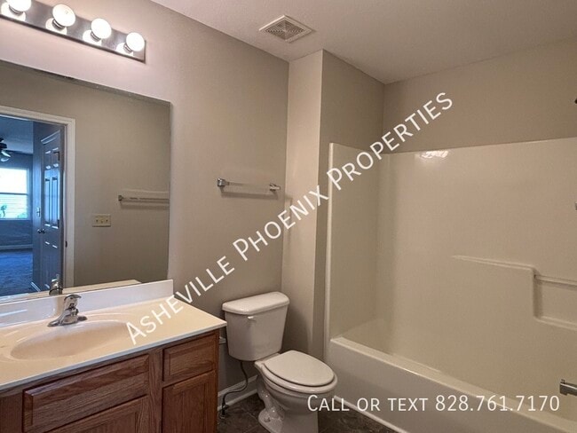 Building Photo - 306 Olde Covington Way