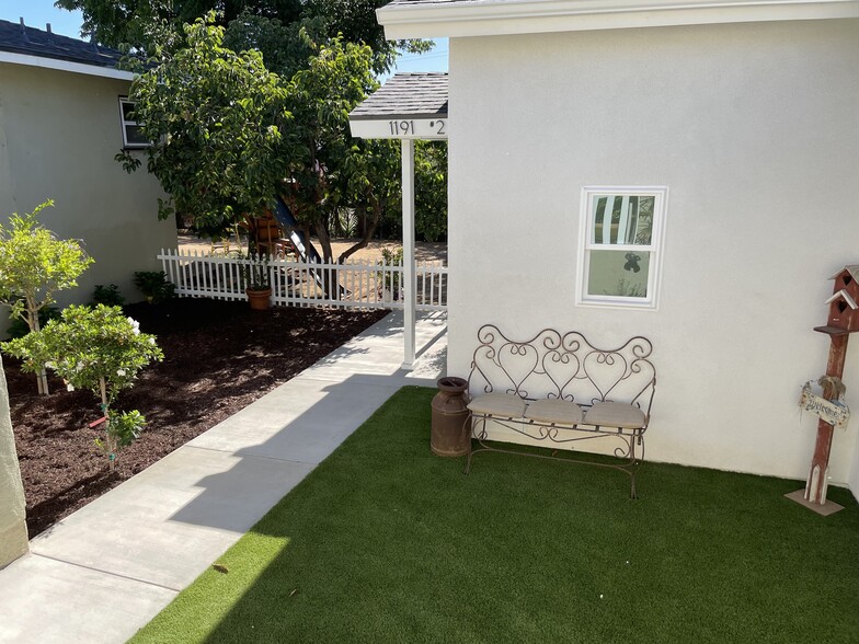 Building Photo - 1191 Hillside St