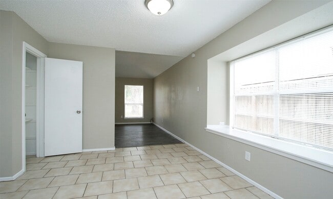 Building Photo - 18711 Andalusian Dr