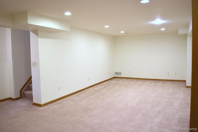 Building Photo - 1312 Kingspath Dr