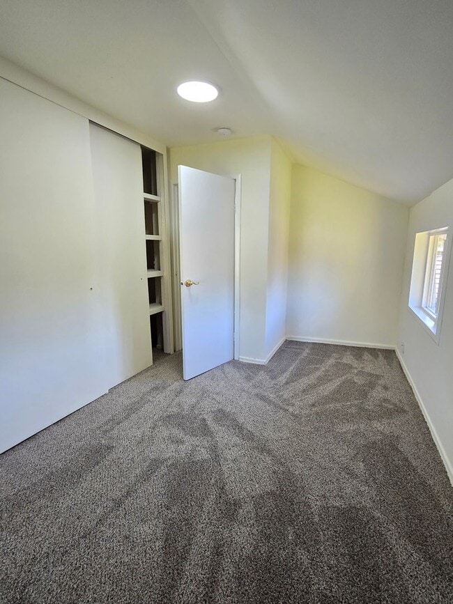 Building Photo - Montesano Historic Home for Rent