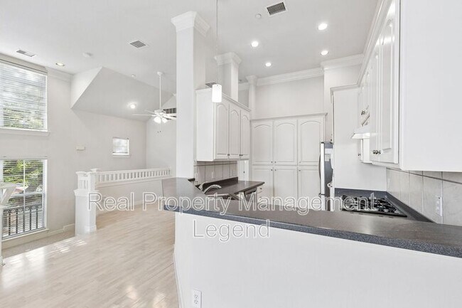 Building Photo - 4097 Oberlin Way