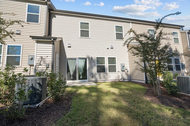 Building Photo - 1606 Clayfire Dr.